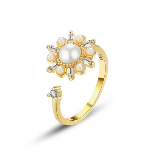 Pearl Flower - Gold Spinner Ring